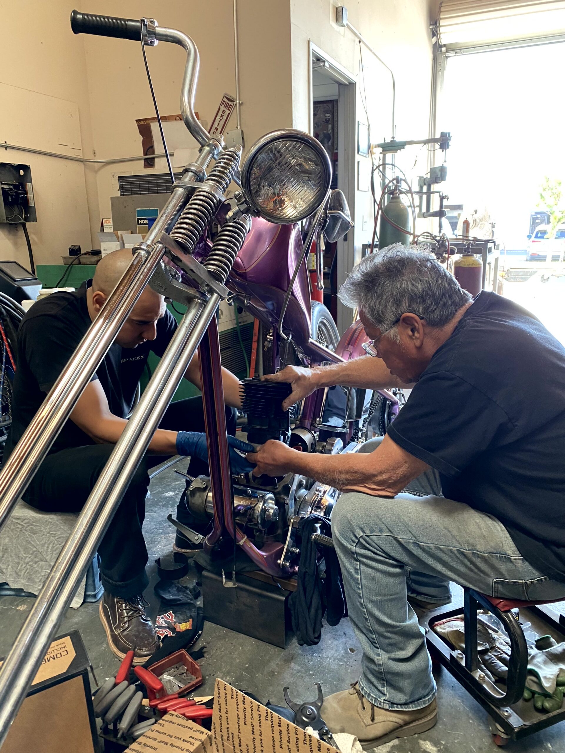 Old-school custom chopper build